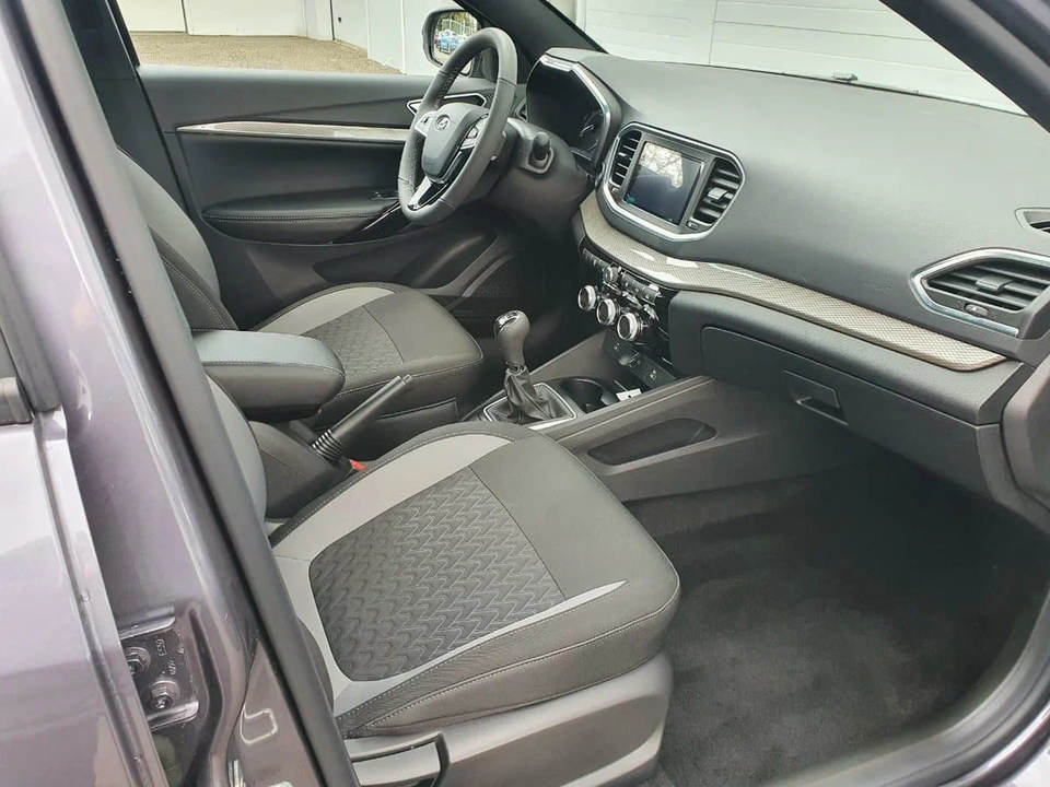 ВАЗ (LADA) Vesta I, 2023 год, 380 000 рублей, 11 фотография