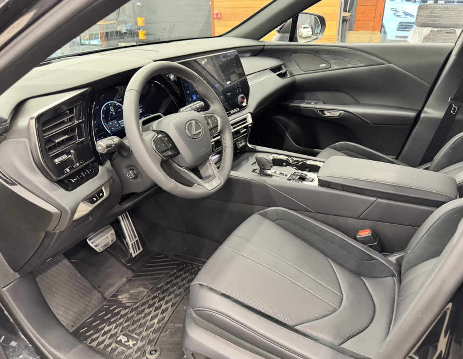 Lexus RX IV рестайлинг, 2026 год, 12 500 000 рублей, 10 фотография