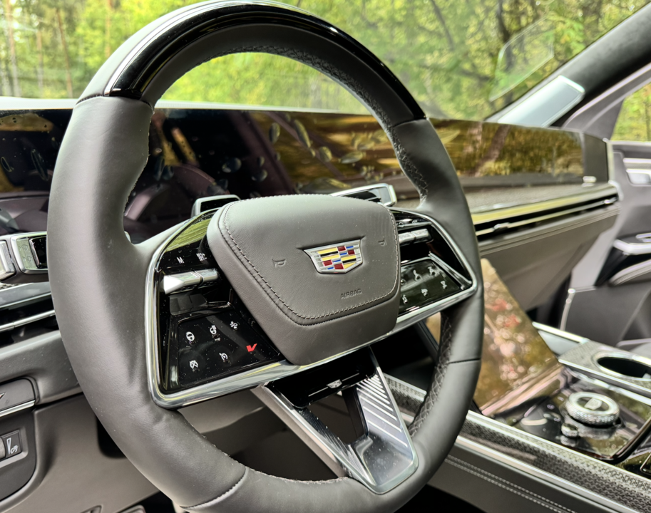 Cadillac Escalade V, 2025 год, 27 000 000 рублей, 8 фотография