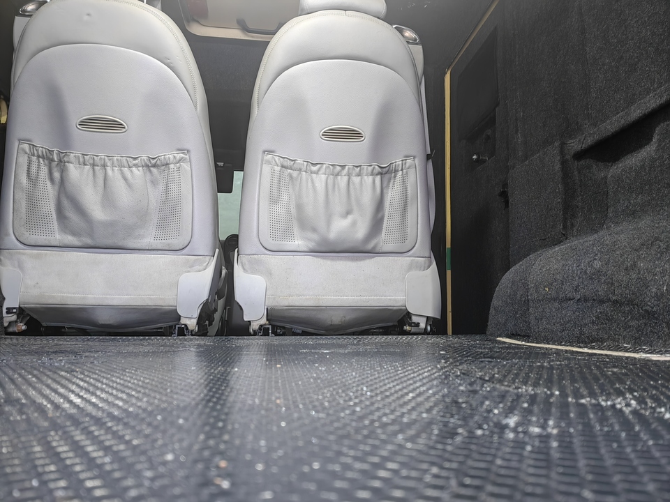 Volkswagen Amarok I, 2012 год, 7 000 000 рублей, 15 фотография