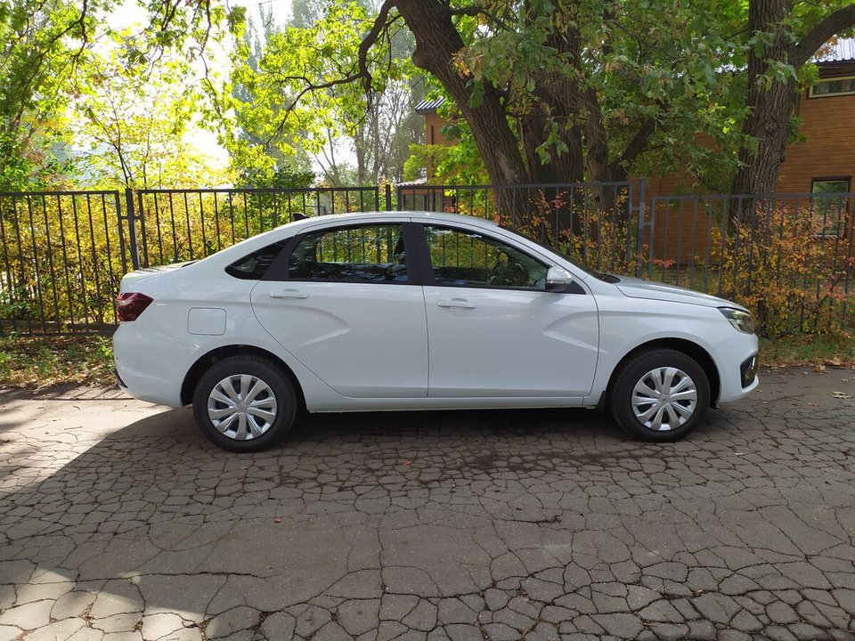 ВАЗ (LADA) Vesta I, 2023 год, 360 000 рублей, 4 фотография