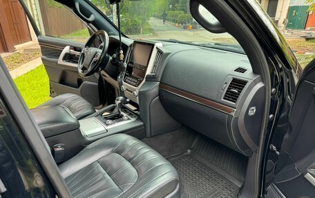 Toyota Land Cruiser 200, 2019 год, 8 400 000 рублей, 9 фотография