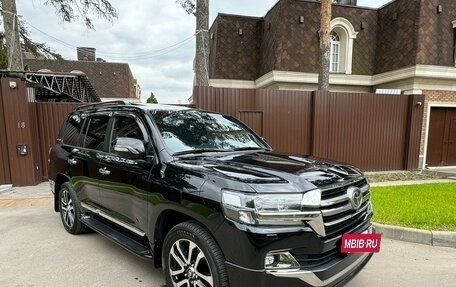 Toyota Land Cruiser 200, 2019 год, 8 400 000 рублей, 3 фотография