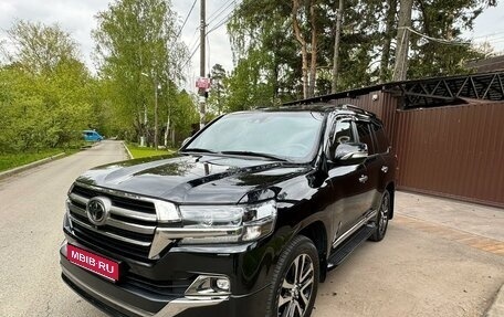 Toyota Land Cruiser 200, 2019 год, 8 400 000 рублей, 1 фотография