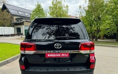 Toyota Land Cruiser 200, 2019 год, 8 400 000 рублей, 6 фотография