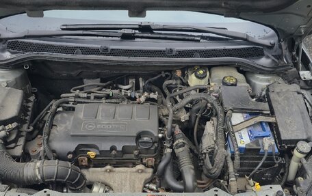 Opel Astra J, 2011 год, 550 000 рублей, 15 фотография