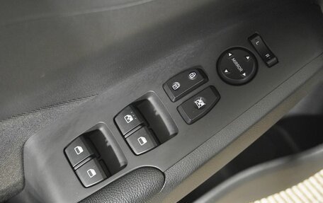Hyundai Solaris II рестайлинг, 2017 год, 1 298 000 рублей, 14 фотография
