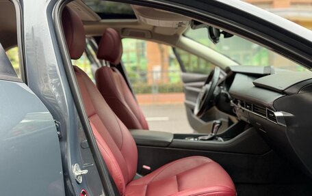 Mazda 3, 2022 год, 1 660 000 рублей, 9 фотография