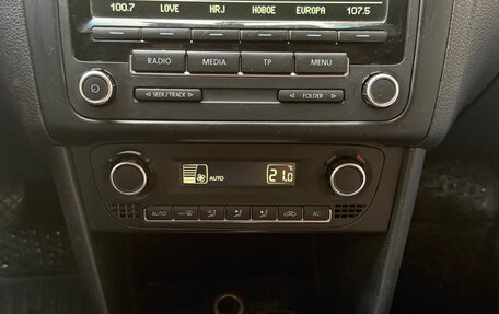 Volkswagen Polo VI (EU Market), 2012 год, 700 000 рублей, 7 фотография