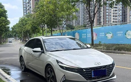 Hyundai Elantra, 2022 год, 1 250 000 рублей, 3 фотография