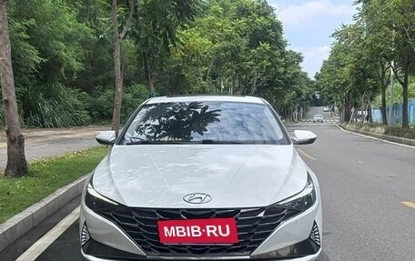 Hyundai Elantra, 2022 год, 1 250 000 рублей, 2 фотография