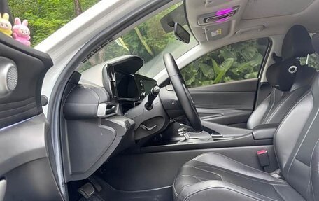 Hyundai Elantra, 2022 год, 1 250 000 рублей, 7 фотография