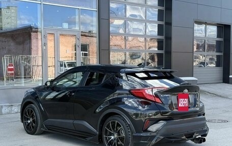 Toyota C-HR I рестайлинг, 2017 год, 1 700 000 рублей, 7 фотография