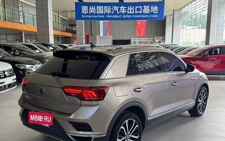 Volkswagen T-Roc I, 2022 год, 1 320 000 рублей, 3 фотография