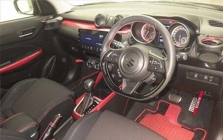 Suzuki Swift V, 2025 год, 1 815 000 рублей, 4 фотография