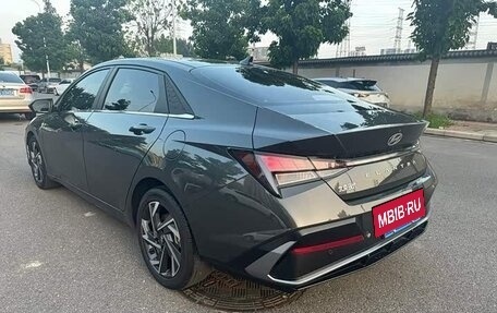 Hyundai Elantra, 2022 год, 1 290 000 рублей, 6 фотография