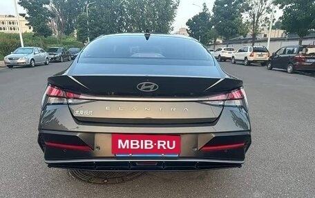 Hyundai Elantra, 2022 год, 1 290 000 рублей, 5 фотография