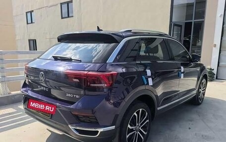 Volkswagen T-Roc I, 2022 год, 1 230 000 рублей, 6 фотография