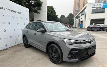 Volkswagen Tiguan, 2025 год, 4 662 700 рублей, 2 фотография