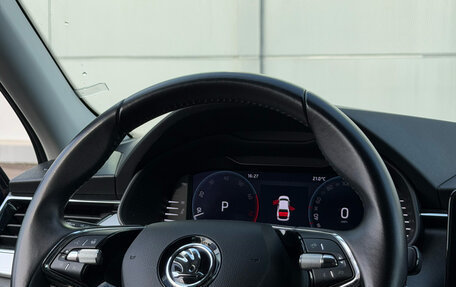 Skoda Rapid II, 2021 год, 1 800 000 рублей, 13 фотография