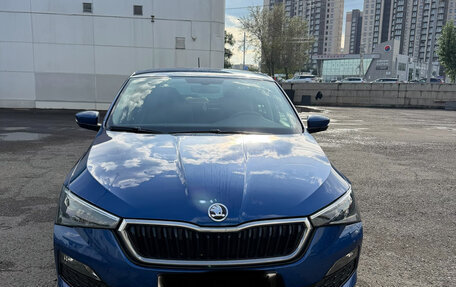 Skoda Rapid II, 2021 год, 1 800 000 рублей, 2 фотография