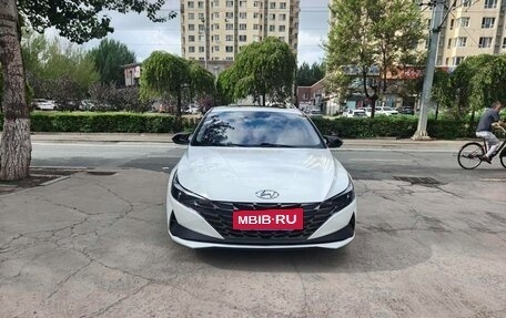 Hyundai Elantra, 2022 год, 1 180 000 рублей, 2 фотография