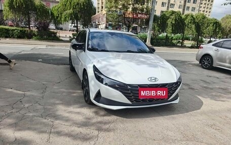 Hyundai Elantra, 2022 год, 1 180 000 рублей, 3 фотография