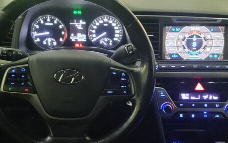 Hyundai Elantra VI рестайлинг, 2018 год, 1 299 500 рублей, 5 фотография