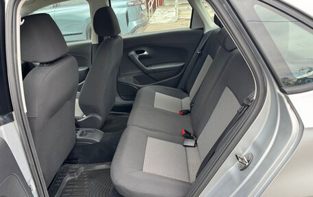 Volkswagen Polo VI (EU Market), 2011 год, 500 000 рублей, 6 фотография