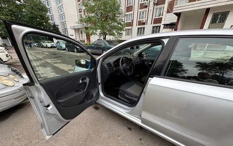 Volkswagen Polo VI (EU Market), 2011 год, 500 000 рублей, 10 фотография