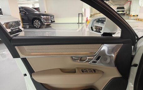 Volvo S90 II рестайлинг, 2025 год, 6 740 000 рублей, 18 фотография