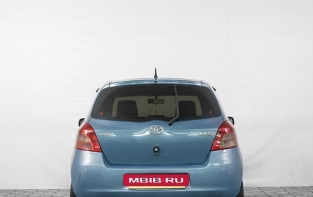 Toyota Yaris III рестайлинг, 2007 год, 669 000 рублей, 6 фотография