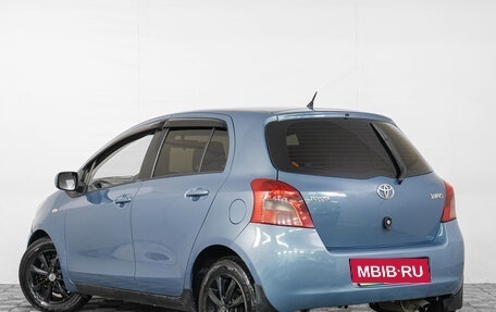 Toyota Yaris III рестайлинг, 2007 год, 669 000 рублей, 5 фотография