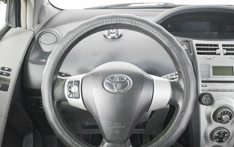 Toyota Yaris III рестайлинг, 2007 год, 669 000 рублей, 16 фотография