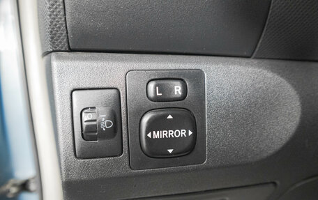 Toyota Yaris III рестайлинг, 2007 год, 669 000 рублей, 20 фотография