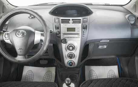 Toyota Yaris III рестайлинг, 2007 год, 669 000 рублей, 14 фотография