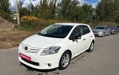 Toyota Auris II, 2011 год, 830 000 рублей, 1 фотография