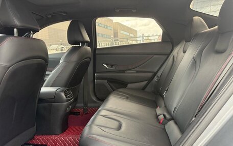 Hyundai Elantra, 2022 год, 1 430 000 рублей, 10 фотография