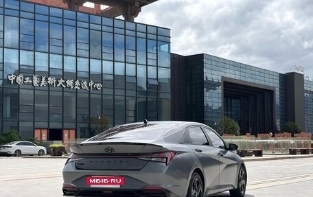 Hyundai Elantra, 2022 год, 1 430 000 рублей, 4 фотография