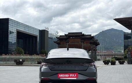 Hyundai Elantra, 2022 год, 1 430 000 рублей, 5 фотография
