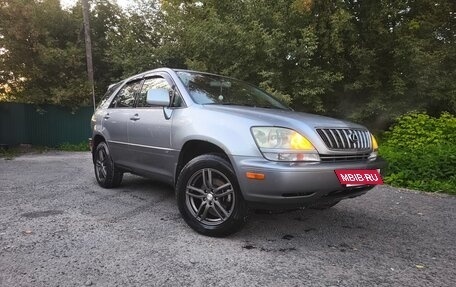 Lexus RX IV рестайлинг, 2001 год, 699 999 рублей, 2 фотография