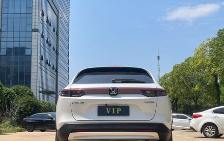 Honda Vezel, 2023 год, 1 860 000 рублей, 6 фотография