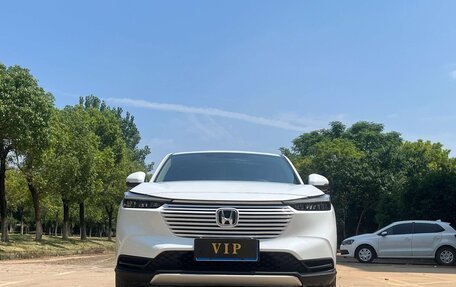 Honda Vezel, 2023 год, 1 860 000 рублей, 2 фотография