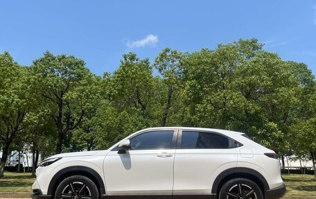 Honda Vezel, 2023 год, 1 860 000 рублей, 8 фотография