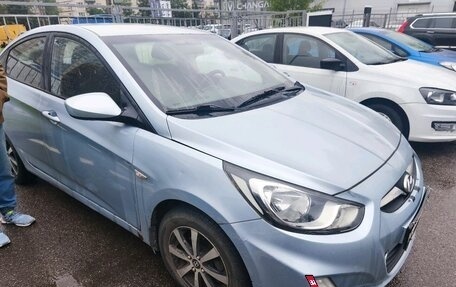 Hyundai Solaris II рестайлинг, 2011 год, 639 000 рублей, 4 фотография