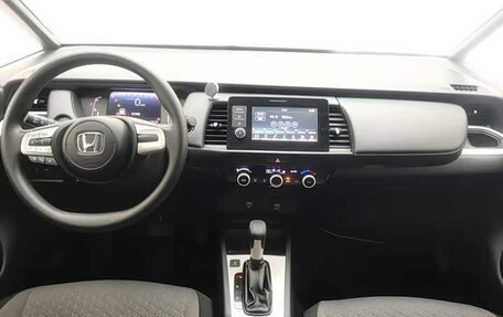 Honda Fit, 2021 год, 1 045 000 рублей, 8 фотография