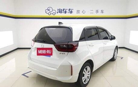 Honda Fit, 2021 год, 1 045 000 рублей, 3 фотография