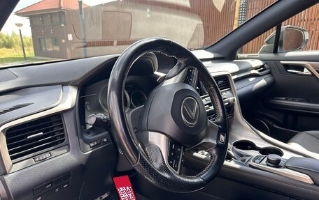 Lexus RX IV рестайлинг, 2017 год, 3 400 000 рублей, 5 фотография