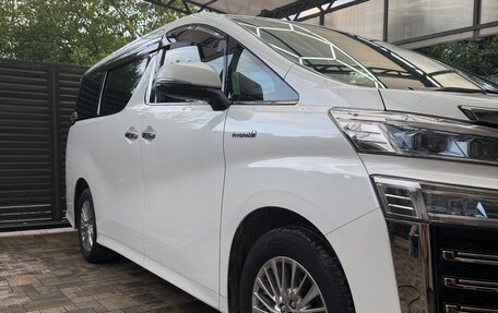 Toyota Vellfire II, 2018 год, 4 900 000 рублей, 5 фотография