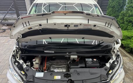 Toyota Vellfire II, 2018 год, 4 900 000 рублей, 8 фотография